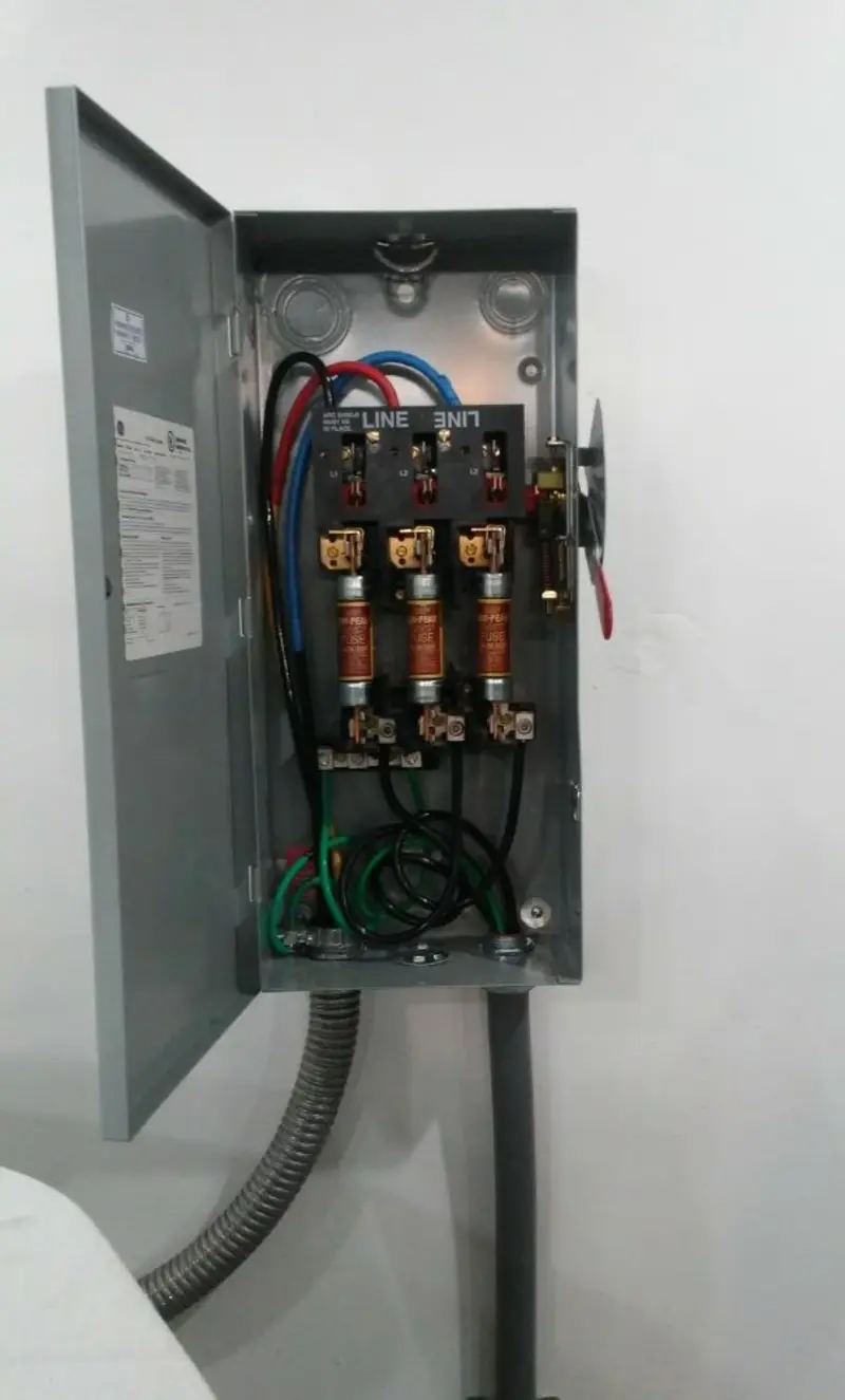 Three-phase disconnect switch installed for Smoke Detector Installation in Bon Air